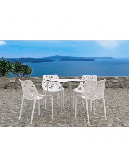 Mesa FERAY:Mesa FERAY, apilable, epoxi plata, tablero fenólico blanco, 69 x 69 cms.